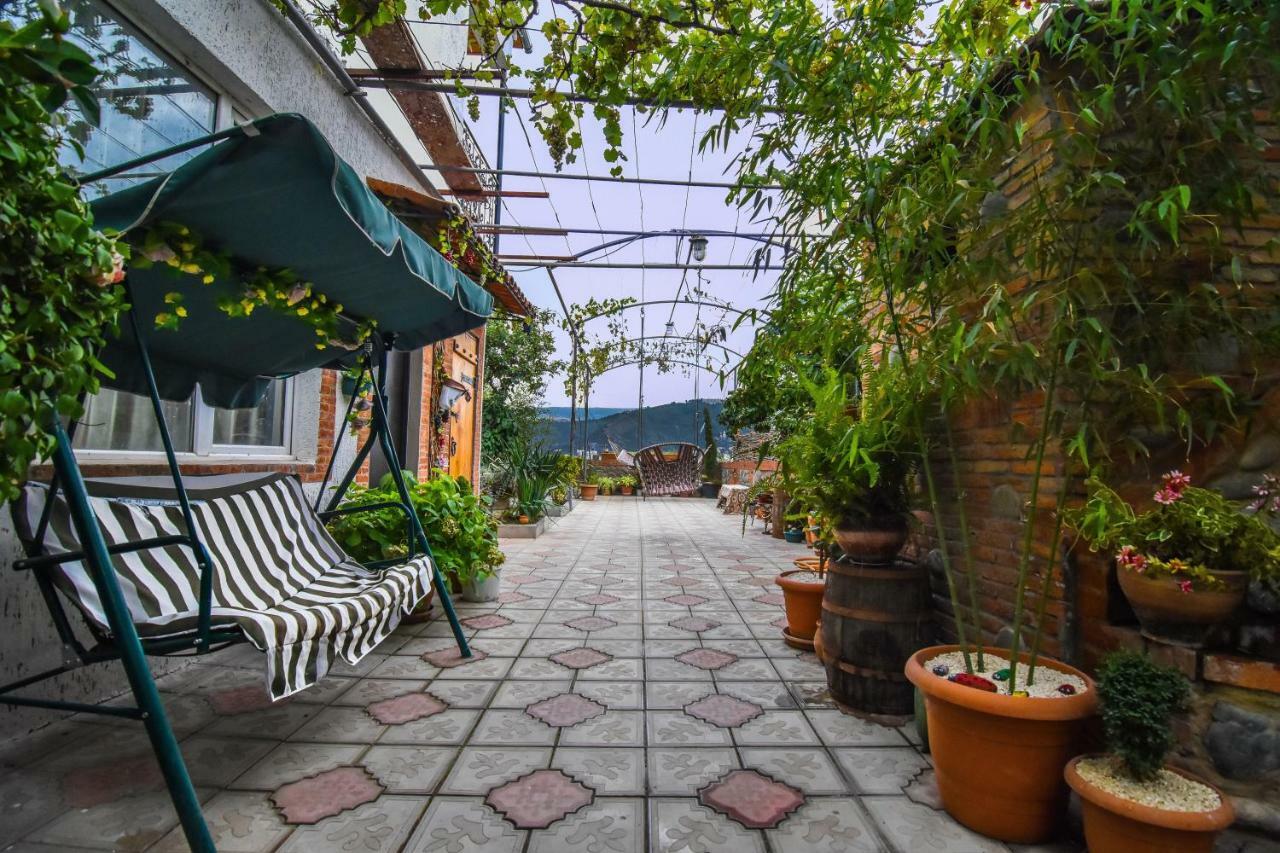Apartamenti Laliashvilebi'S Wine Cellar Tbilisi Buitenkant foto