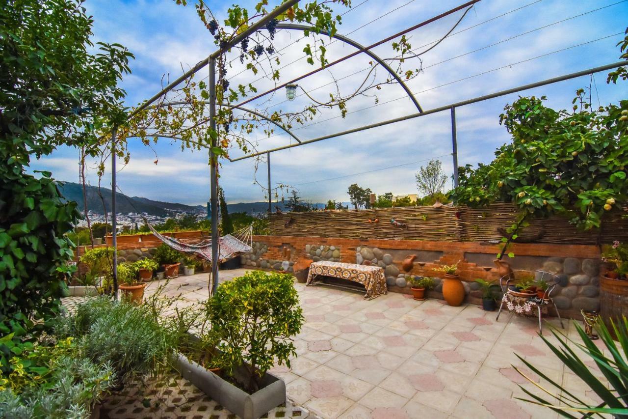 Apartamenti Laliashvilebi'S Wine Cellar Tbilisi Buitenkant foto