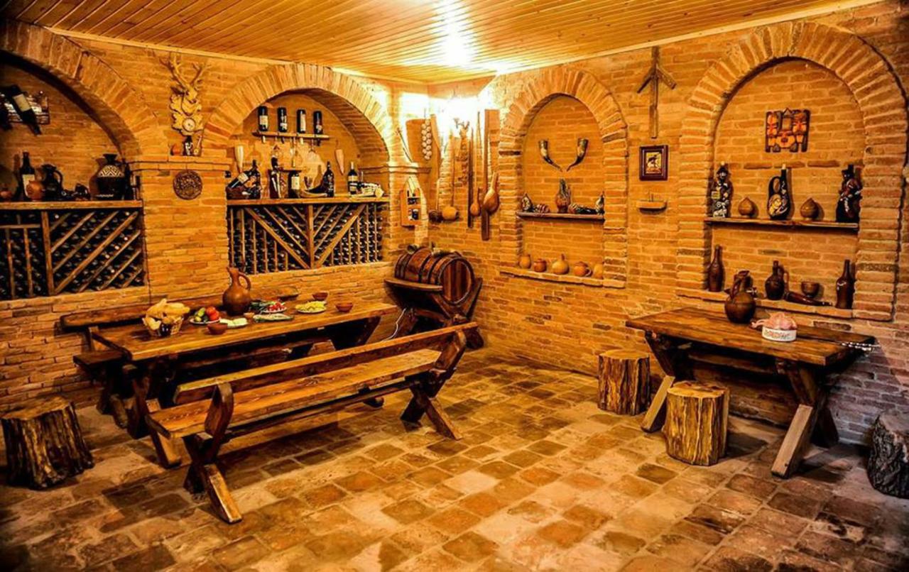 Apartamenti Laliashvilebi'S Wine Cellar Tbilisi Buitenkant foto